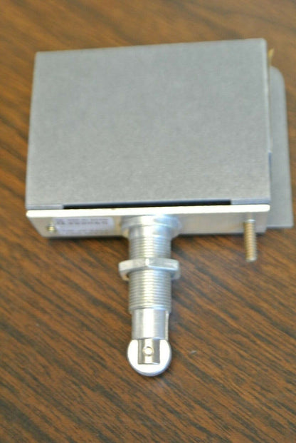 SQUARE D / 9999 R42 / ELECTRICAL INTERLOCK / 0-600V / NEW SURPLUS / LESS BRACKET