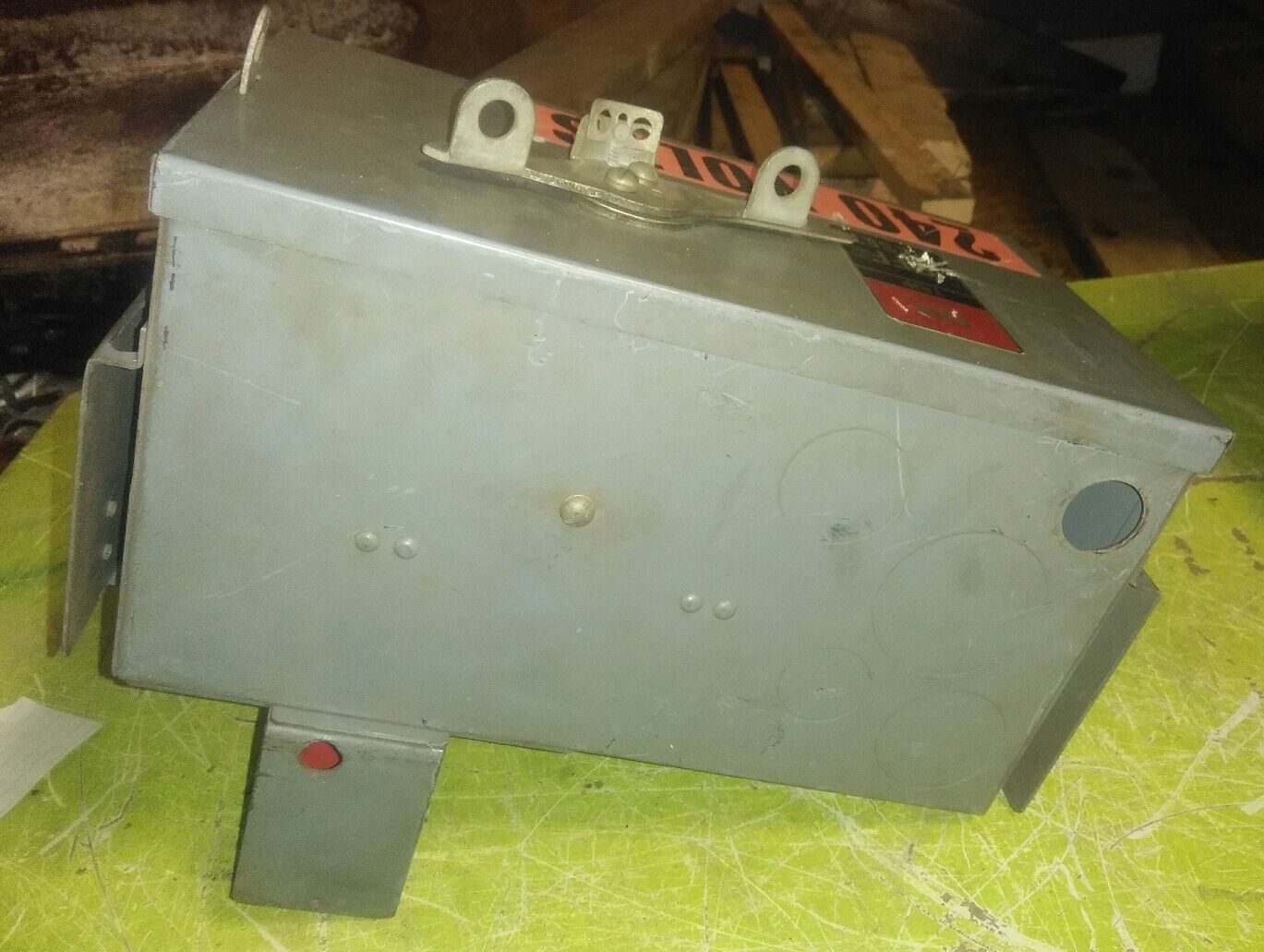 GENERAL ELECTRIC GE FVK23EF ENCLOSED CIRCUIT BREAKER - 30A, 240VAC, 3-POLE, USED
