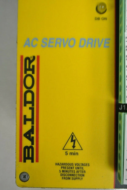 BALDOR SD26M1A05-TR AC SERVO DRIVE / 115V, 50/60Hz INPUT / 115VAC, 1000Hz OUTPUT