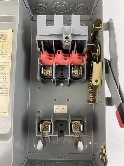 Square D H-261 Series E1 30A 600V Safety Switch