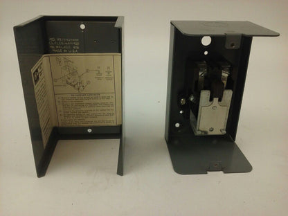 CUTLER HAMMER, 9575H2451, 9575H2442A, AC MAGNETIC RELAY, 16A, 600V, 1 H.P., NEW