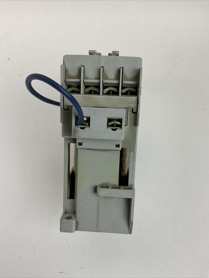 ALLEN BRADLEY STARTER (100-C09Z*10 SER A 600VAC 25A + 193-EA1CB 0.32-1A) COIL???