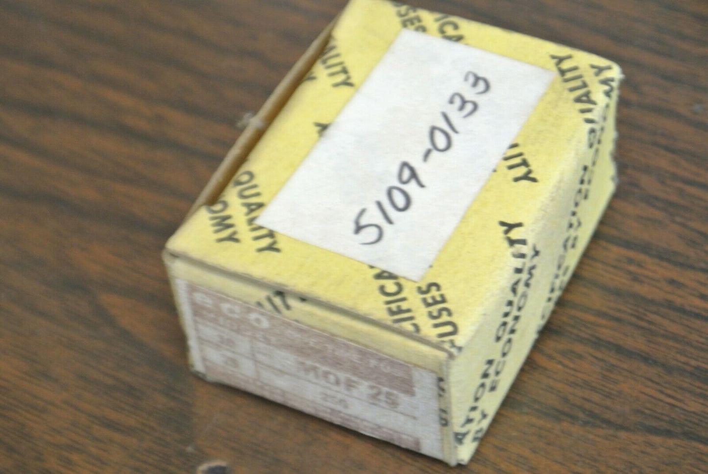 BOX of 10 / ECONOMY / FPE MOF-25 MIDGET ONE-TIME FUSE / 25A / 250V / NEW SURPLUS