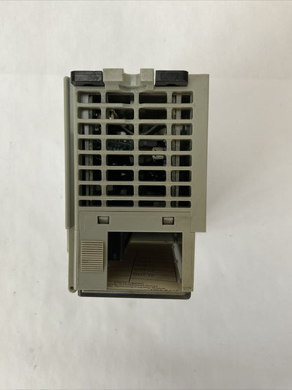 ALLEN BRADLEY 1769-OA16 SER A F/W REV 3.1 DIR/VER 95320750/03 16PT 85-265VAC