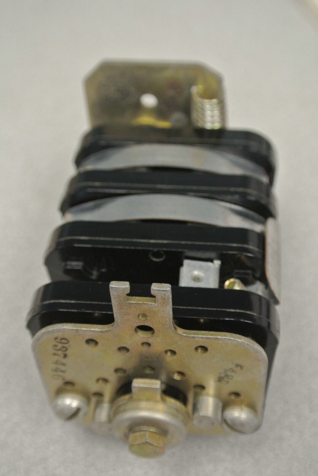 ALLEN-BRADLEY 806-937446 ROTARY PILOT SWITCH / LEVERLESS / NEW SURPLUS