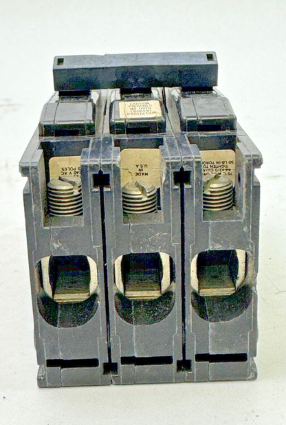 SQUARE D - QOU30001 - UNIT MOUNT CIRCUIT BREAKER - 3 POLE/125 A/240VAC/TYPE QOU