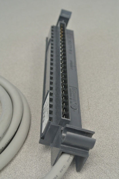 ALLEN-BRADLEY1492-CABLE025F Ser. C PRE-WIRED CABLE for 1771 DIGITAL I/O / 2.5m