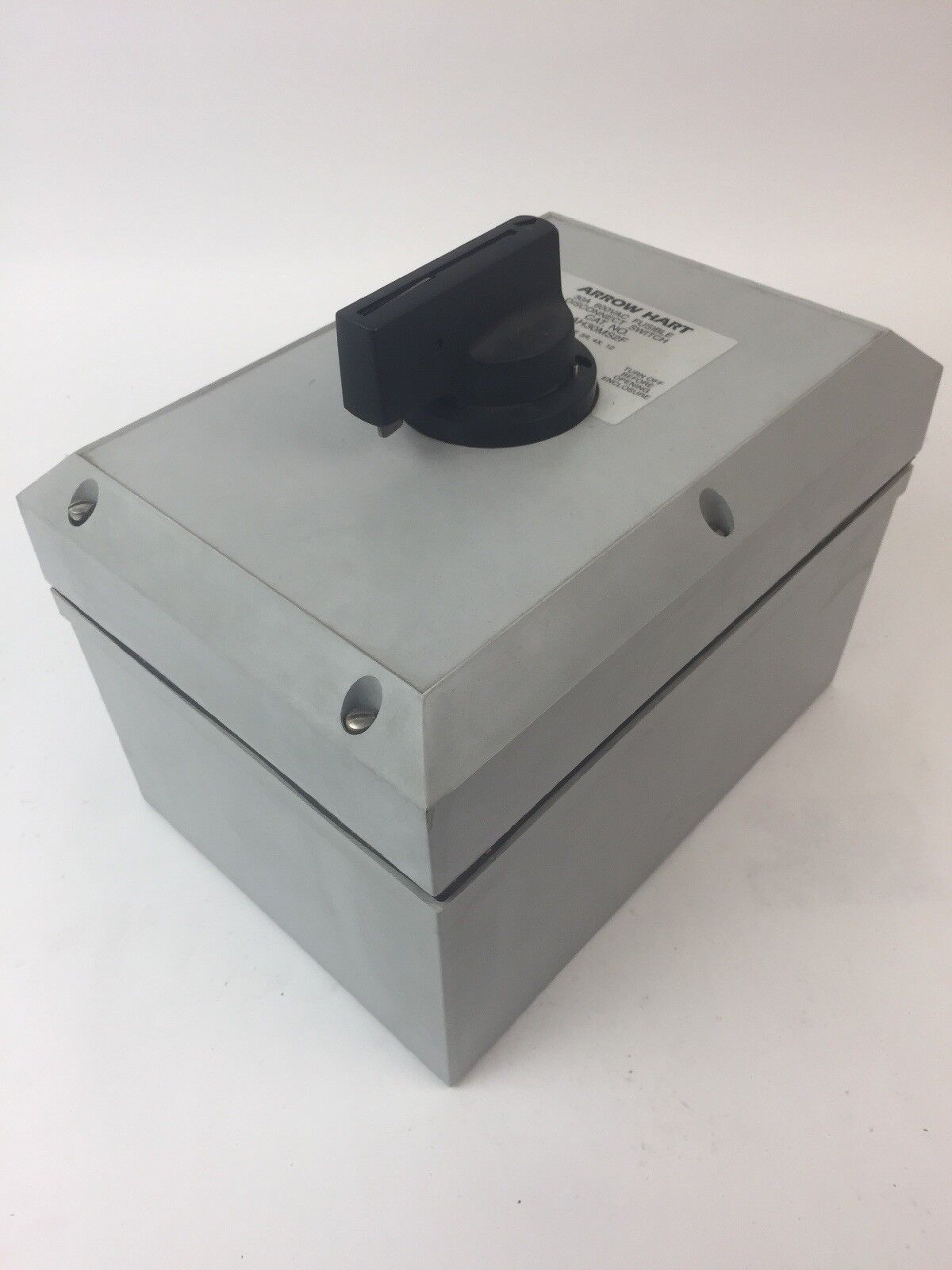 ARROW HART AH30MS2F DISCONNECT SWITCH 30A 600VAC FUSIBLE TYPE 3T,4X,12 ENCLOSED