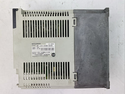 MITSUBISHI MR-J2S-200B-S030 AC SERVO OUTPUT 170V 11A INPUT 200-230V POWER 2kW