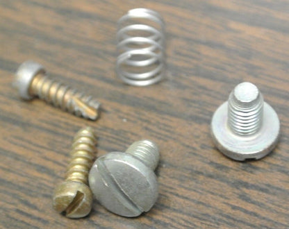 GENERAL ELECTRIC CR55-152313G7 CONTACTS SET / 1 POLE / NEW SURPLUS