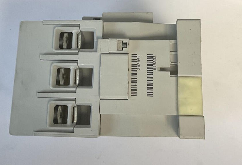 ALLEN BRADLEY 100-C60*00 CONTACTOR SER.B 600VAC 100A 6KV W/100S AUX SER.B