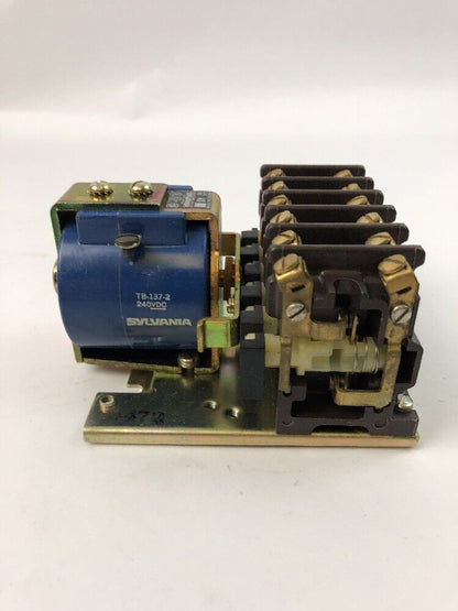 SYLVANIA  BULLETIN 7304 TYPE PM D.C. RELAY 4U6