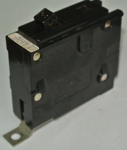WESTINGHOUSE SINGLE-POLE CIRCUIT BREAKER 20A - BOLT-ON