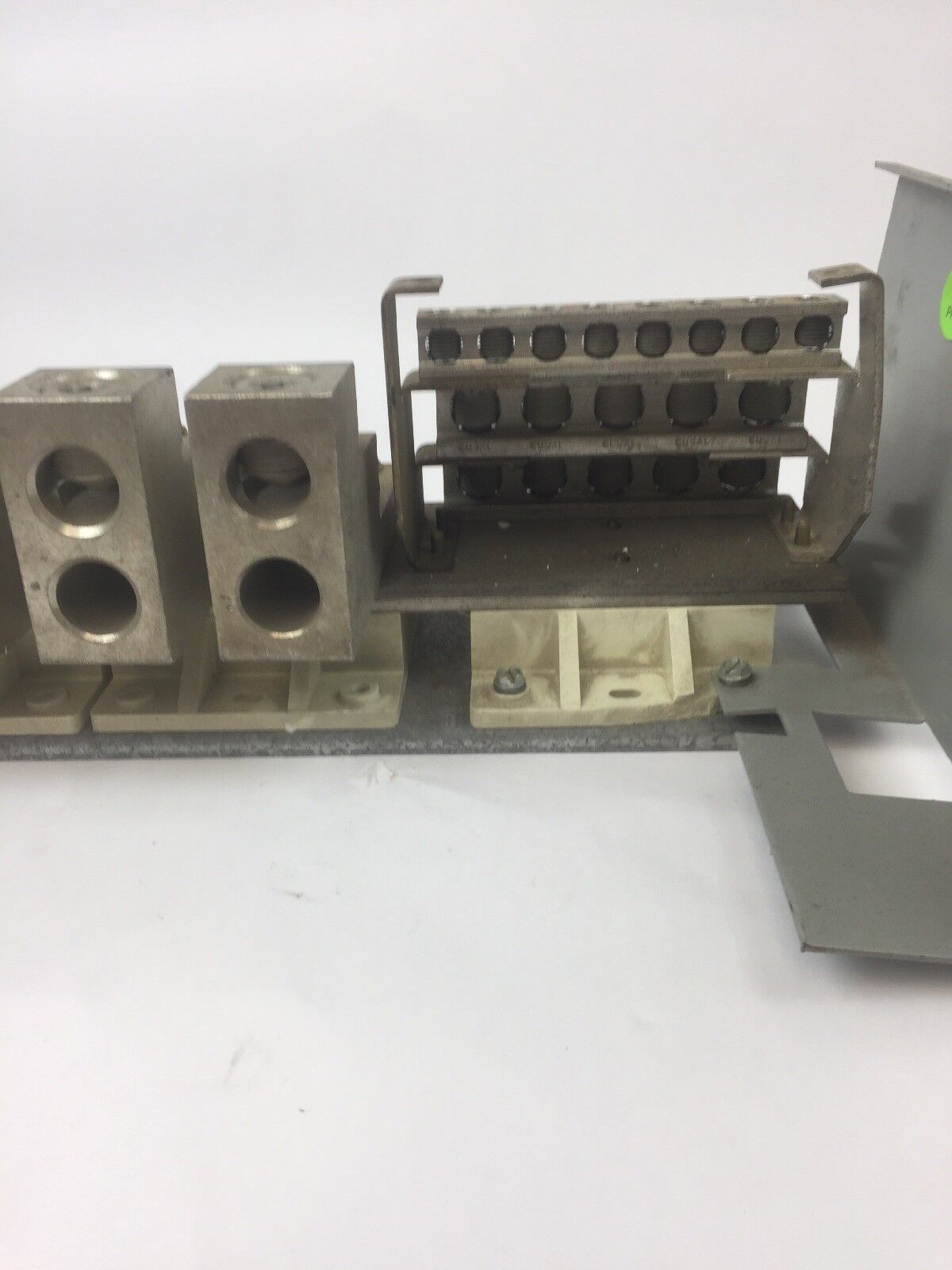 GE SPECTRO SERIES ANK120 NEUTRAL ASSEMBLY MOD 1 1200A MAX