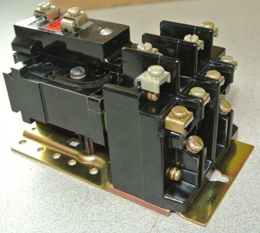 ALLEN-BRADLEY 700-BRZ310A1 AC CONTROL RELAY - 8 N.0. 120V COIL 10A NEW SURPLUS