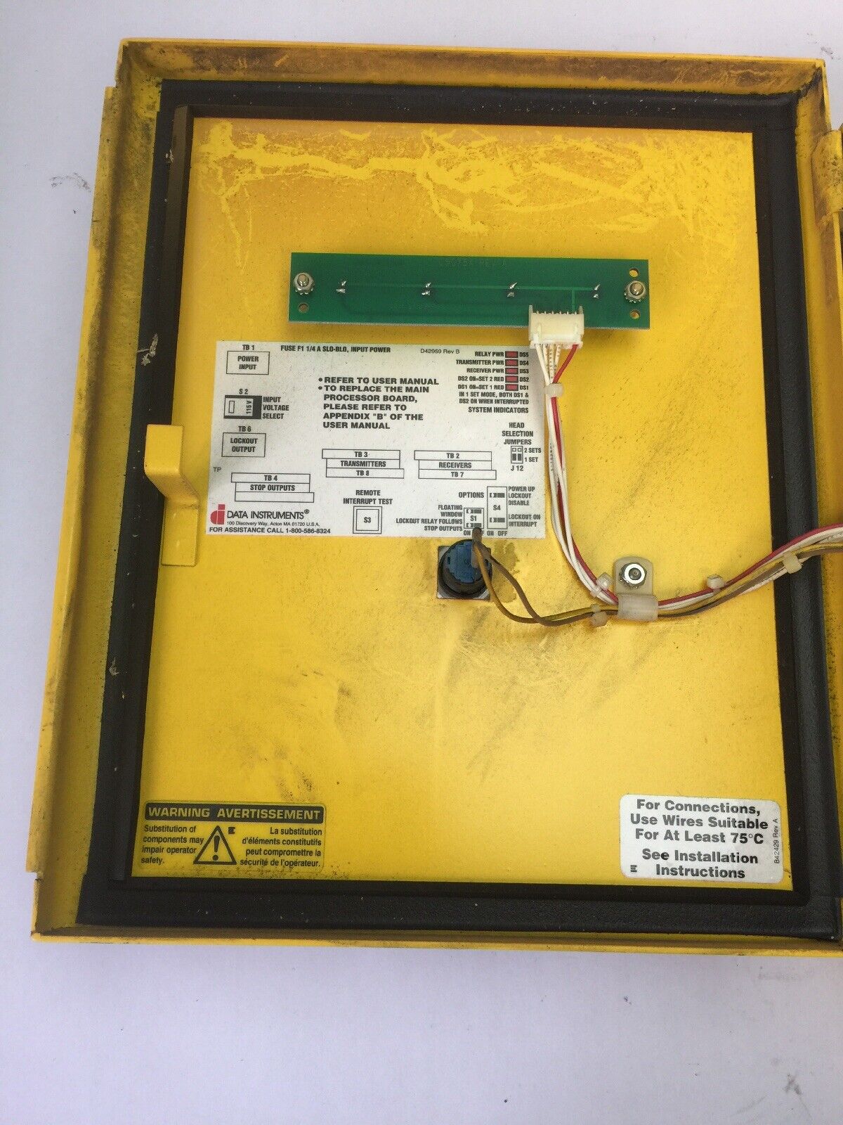 DATA INSTUMENTS/HONEYWELL 3LC-BXQDH DETECTOR 3 LIGHT CURTAIN CONTROLLER