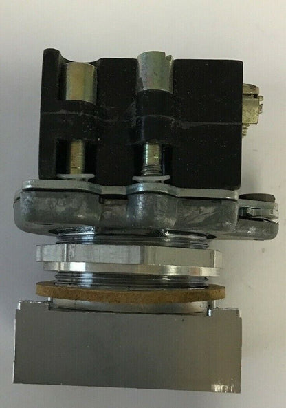 GE E30BF COMPACT PUSHBUTTON INDICATING LIGHT 6VAC/DC
