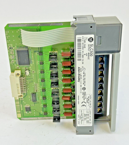 ALLEN-BRADLEY - 1746-OA8 SER. B - SLC OUTPUT MODULE - 1746-0A8