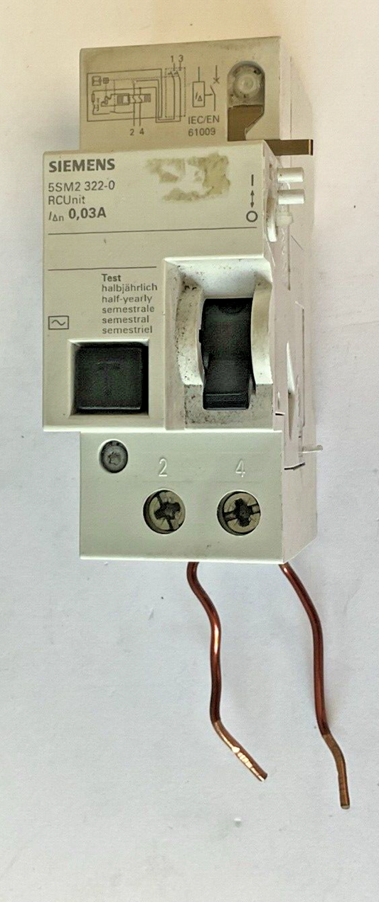 SIEMENS 5SM2 322-0 RC UNIT 0,03A