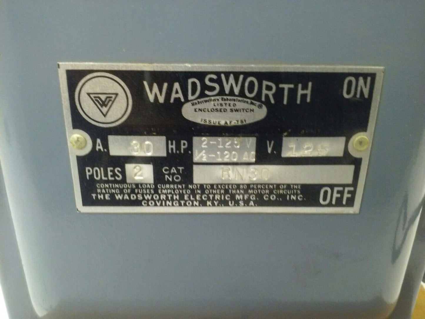 WADSWORTH RN25 SER. SH SAFETY SWITCH 3P,30A, 125-250V, 2 PLUG, TYPE 3R RAINPROOF