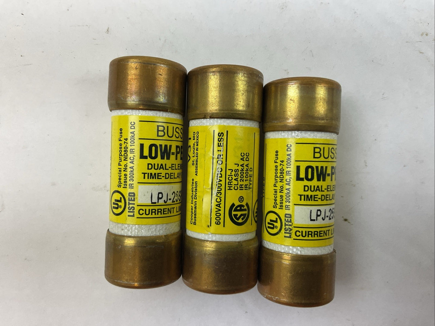 BUSS LPJ-25SP LOW-PEAK DUAL-ELEMENT TIME DELAY FUSE 25A 600VAC 300VDC (LOT OF 3)