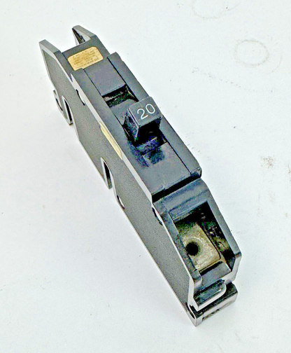 SYLVANIA - Q-20 - SINGLE CIRCUIT BREAKER 20 A, 120 VAC, 1 POLE