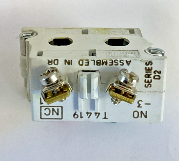 EATON 10250T1 CONTACT BLOCK SER.D2  ***LOTOF5***