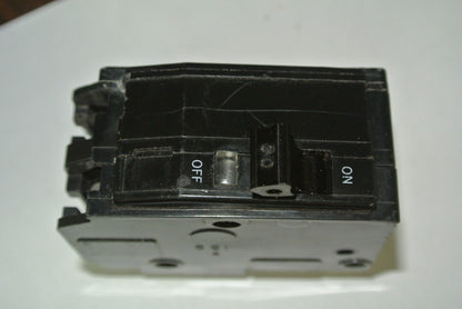 SQUARE D CIRCUIT BREAKER - 2-POLE, 1 THROW 50A