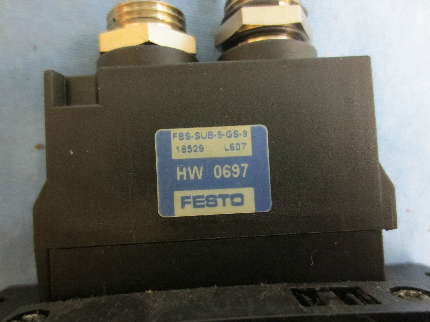 FESTO CPV10-GE-DIO1-8 & HW 0697 PNEUMATIC VALVE BLOCK & INTERBUS