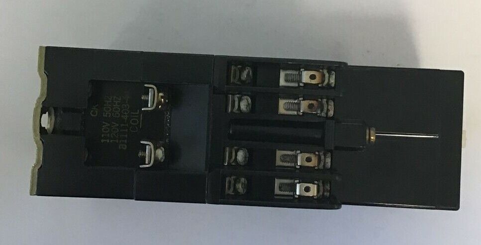 SQUARE D 8501 LO-80-LL AC MECHANICAL LATCH RELAY SER.A 120-60/110-50