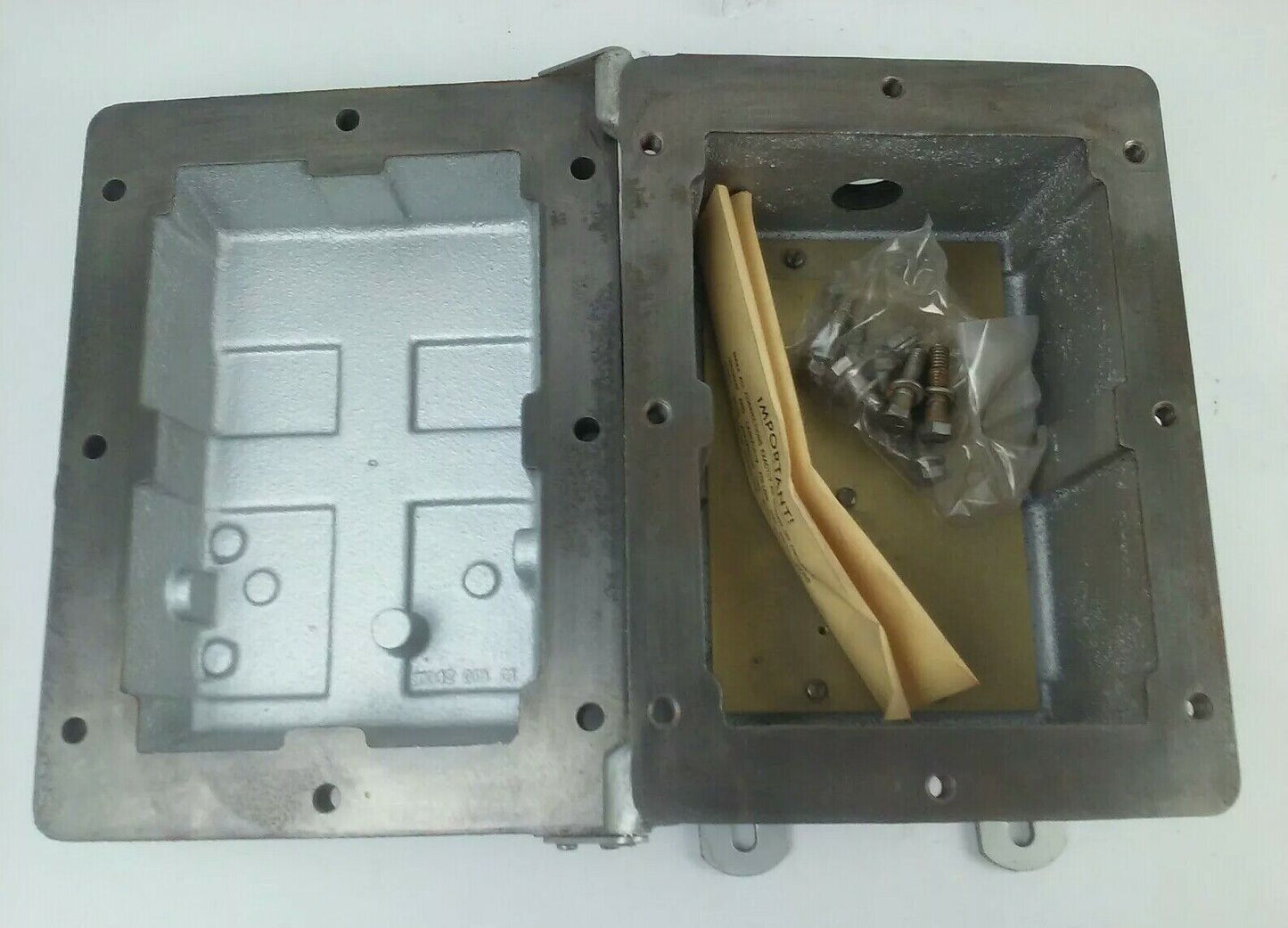 SQUARE D CLASS 8903 TYPE SMR4 8903-SMR4 EXPLOSION PROOF ENCLOSURE SER. A 10x7x7
