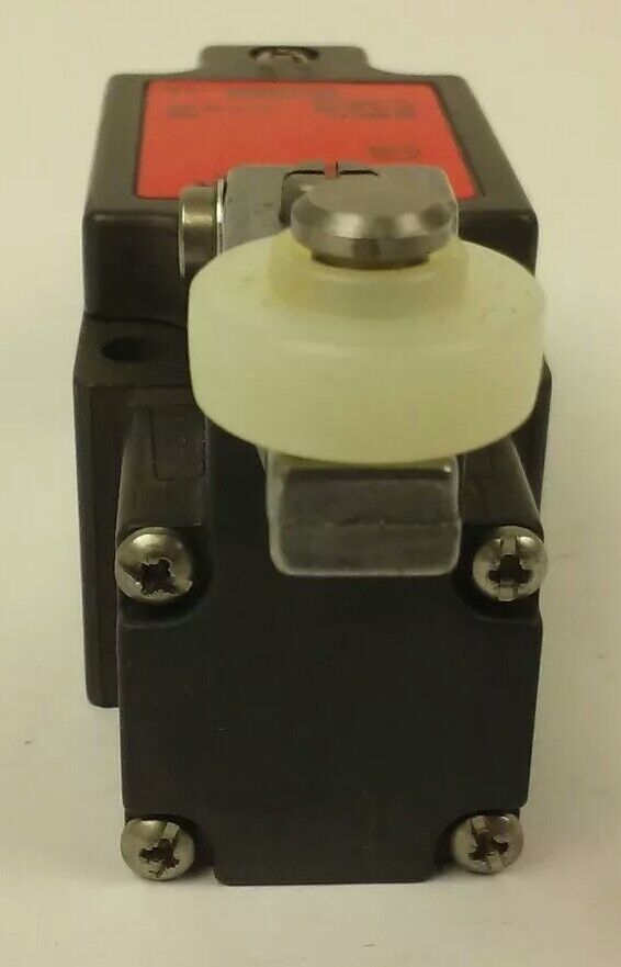 EUCHNER SAFETY SWITCH NZ2HB-3131 , AC-15 4A 50V, DC-13 4A 24V