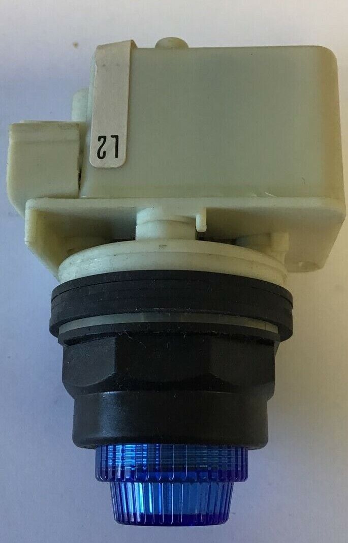 SQUARE D 9001 SKT1L31 PUSHBUTTON / PILOT LIGHT 120VAC