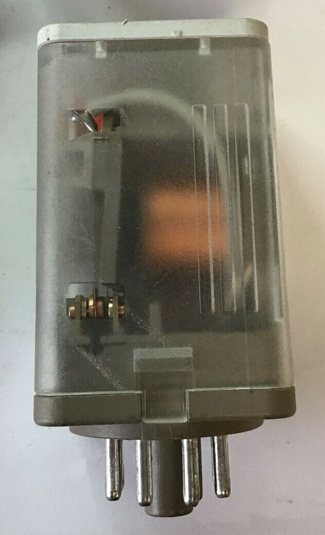 ALLEN BRADLEY 700-HA32Z24 RELAY 24VDC SER.C 240VAC 10A***LOTOF5***