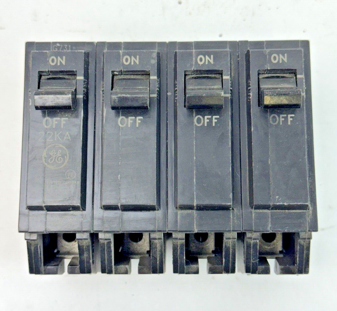 GE - THQMV4200 - CIRCUIT BREAKER (NO POLE TIE) - 2 POLE, 200 A, 240 VAC