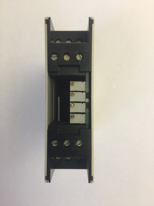 SENSOTEC MODEL WAC PART NO. 060-6897-01 INPUT 18-36 VDC OUTPUT +/- 5 VDC MODULE