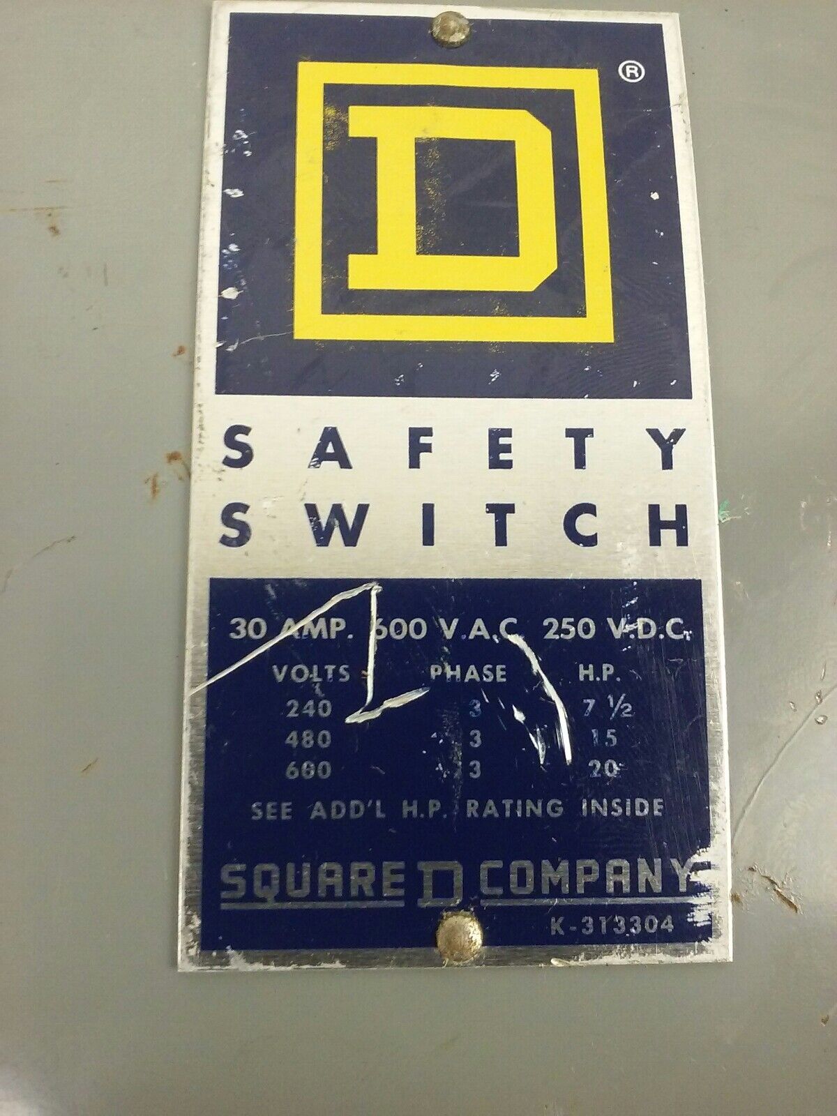 SQUARE D HU361, SER. A2, H.D. SAFETY SWITCH, 30A, 600V, NON FUSIBLE, INDOOR, NEW