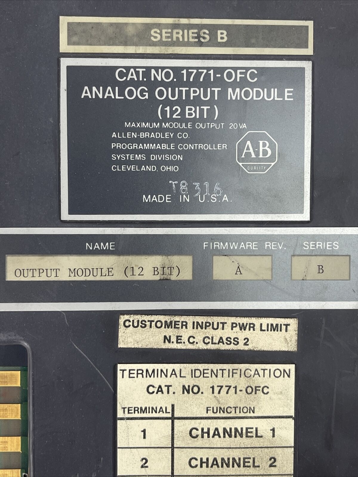 ALLEN BRADLEY 1771-OFC ANALOG OUTPUT MODULE (12 BIT) SERIES B FIRMWARE REV. A
