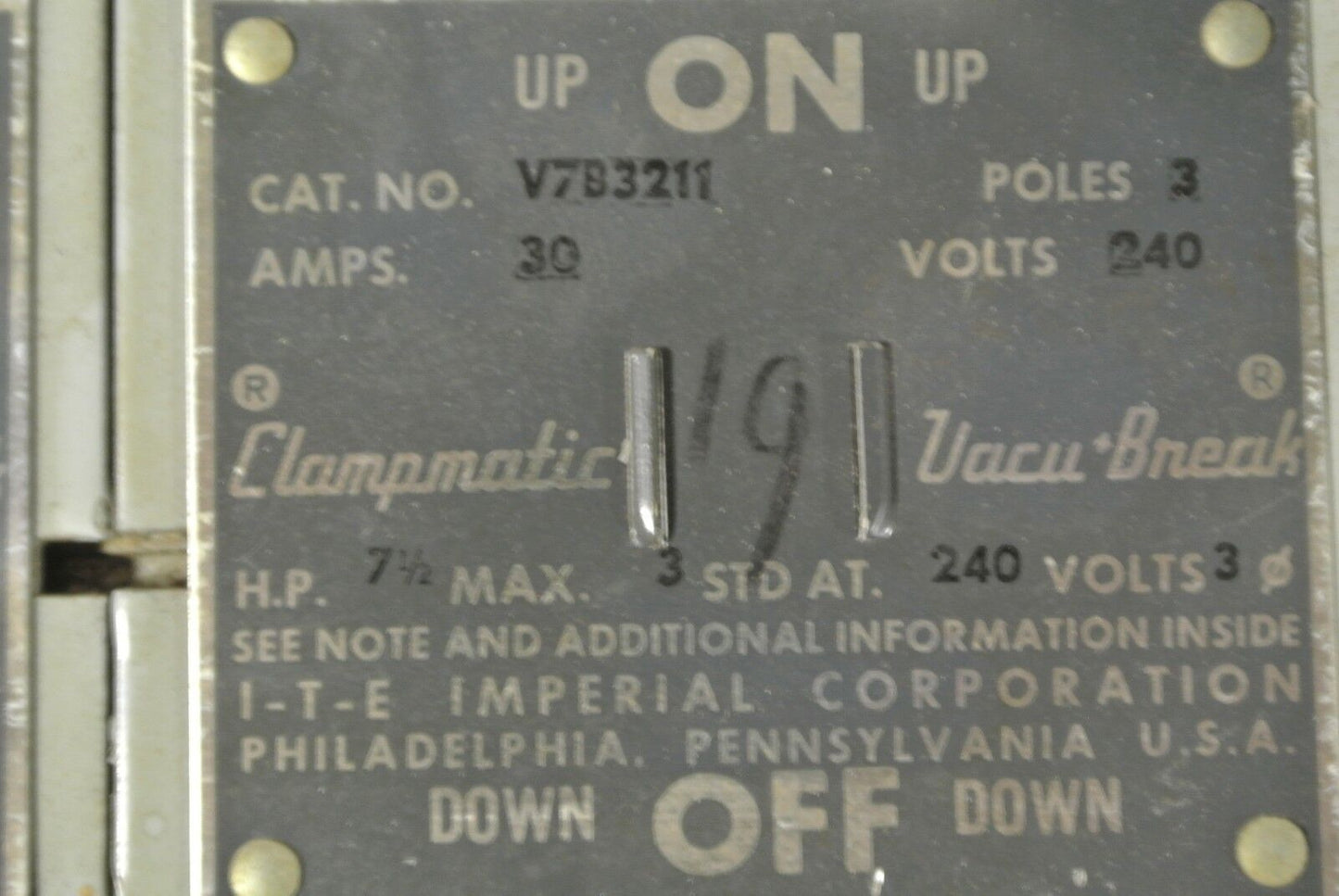 I-T-E V7B3211 PANELBOARD SWITCH - 240V, 30A, 3-POLE