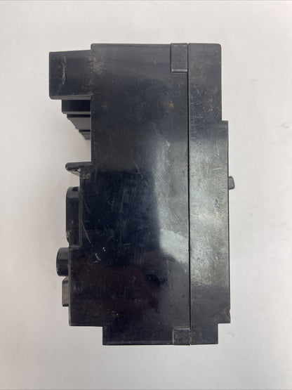 ITE/SIEMENS EE3-B030 CIRCUIT BREAKER 3POLE 30AMP 125/250VDC 240VAC