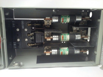 GE TYPE QMR QMR322L & QMR323R TWIN FUSIBLE INTERRUPTER SWITCH 60/100A W/HARDWARE