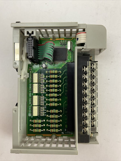 ALLEN BRADLEY 1769-IQ16 SER A F/W REV 3.1 DIR/VER 95320743/02 16PT INPUT MODULE
