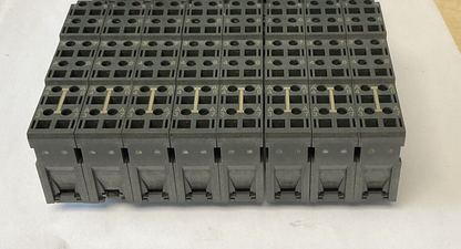SIEMENS 6ES7 193-4CA50-0AA0 TERMINAL MODULE ***LOTOF8***