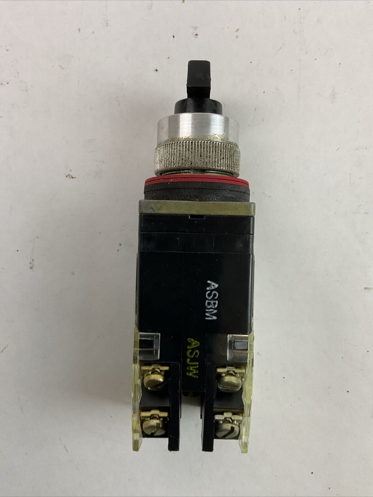 ALLEN BRADLEY 800MR-JX9B SER A SELECTOR SWITCH 300VAC 800M-XAK SER A