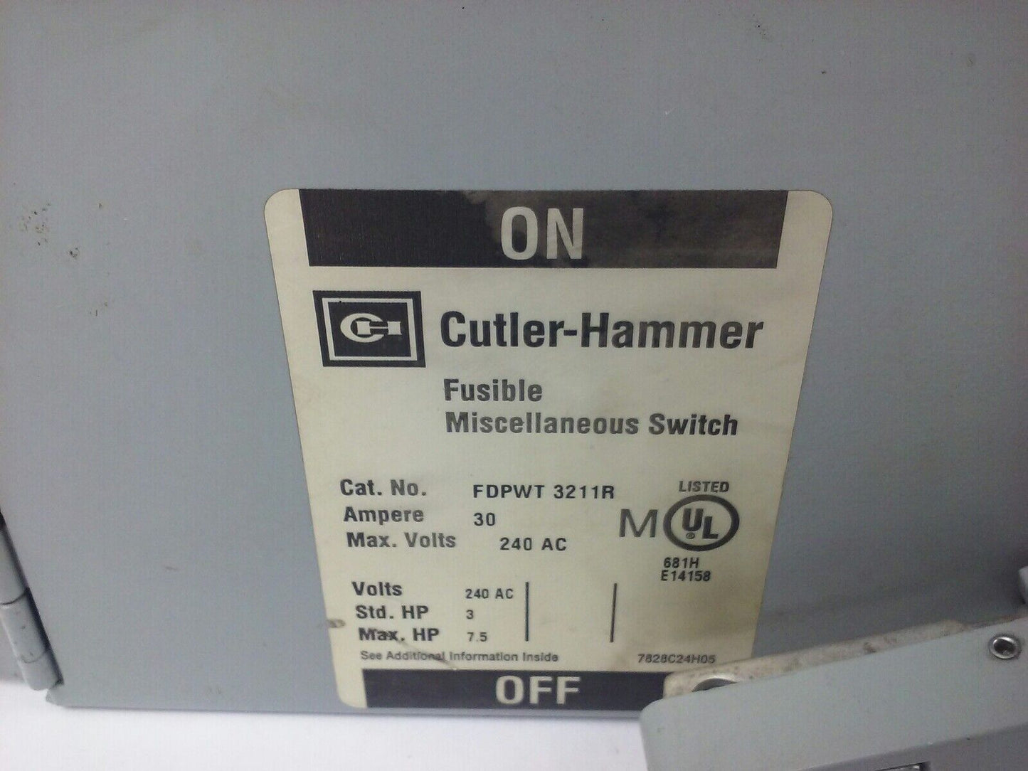 CUTLER HAMMER FDPWT3211R FUSIBLE TWIN PANELBOARD SWITCH 3P 30A 240V 7.5HP