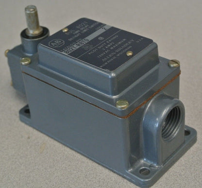 ALLEN-BRADLEY 802T-R8TD TIME DELAY LIMIT SWITCH / OFF-DELAY / CCW / NEW SURPLUS