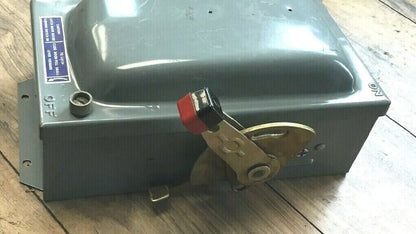 SQUARE D HU-216-AWK NON FUSIBLE SAFETY SWITCH 30A 600VAC/VDC 2POLE SER.D1