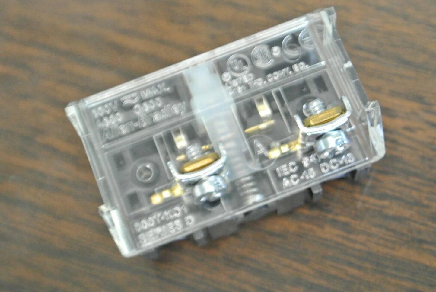 ALLEN-BRADLEY 800T-XD1 / SHALLOW BLOCK CONTACT BLOCK / NEW SURPLUS