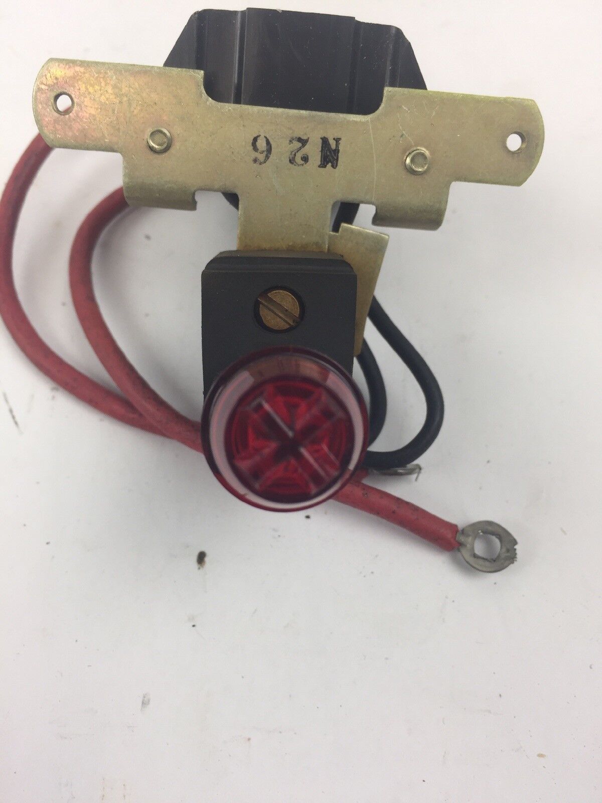 ALLEN BRADLEY 1481-N26 PILOT LIGHT KIT SWITCH MOUNT 120V 60HZ 110V 50HZ