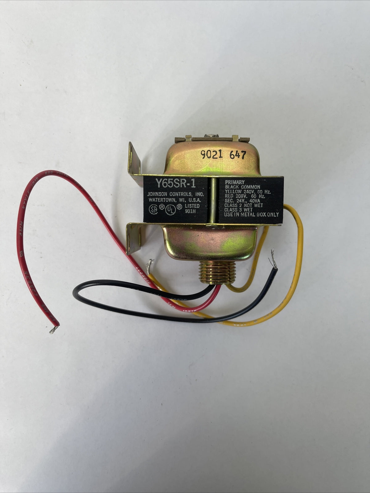 JOHNSON CONTROL Y65SR-1C BASO 40VA TRANSFORMER PRI. 208/240V 60HZ SEC. 24VAC